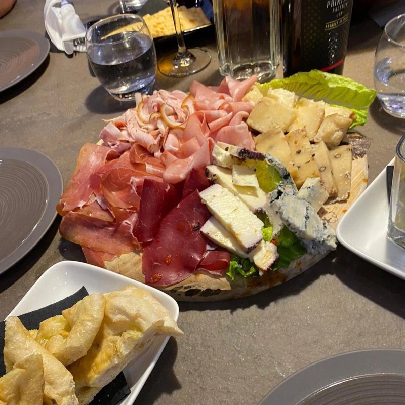 A Tavola Italian Deli