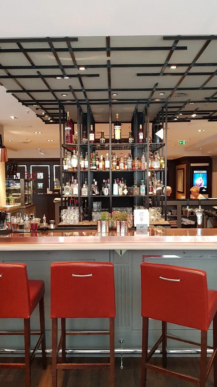 BRICKS Bar