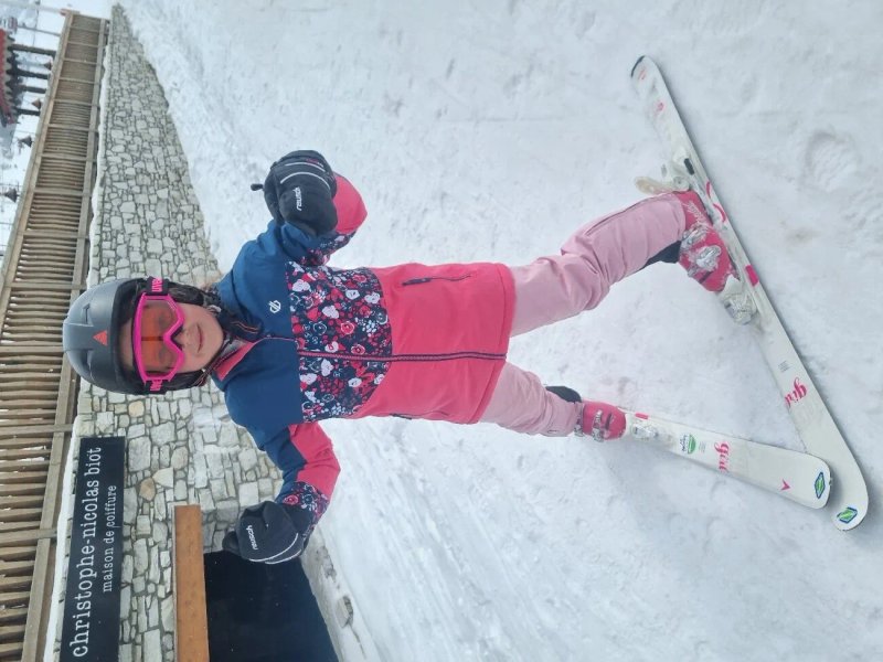Prosneige Val d’Isère Ski school & Ski shop