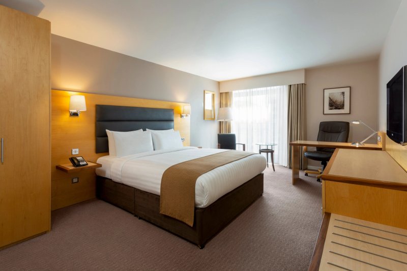 Holiday Inn London - Brentford Lock, an IHG hotel