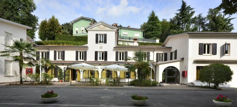 Hotel e Ristorante la Grotta
