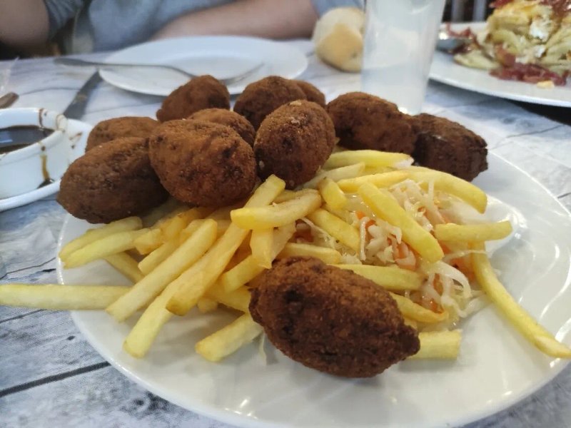 El Tema