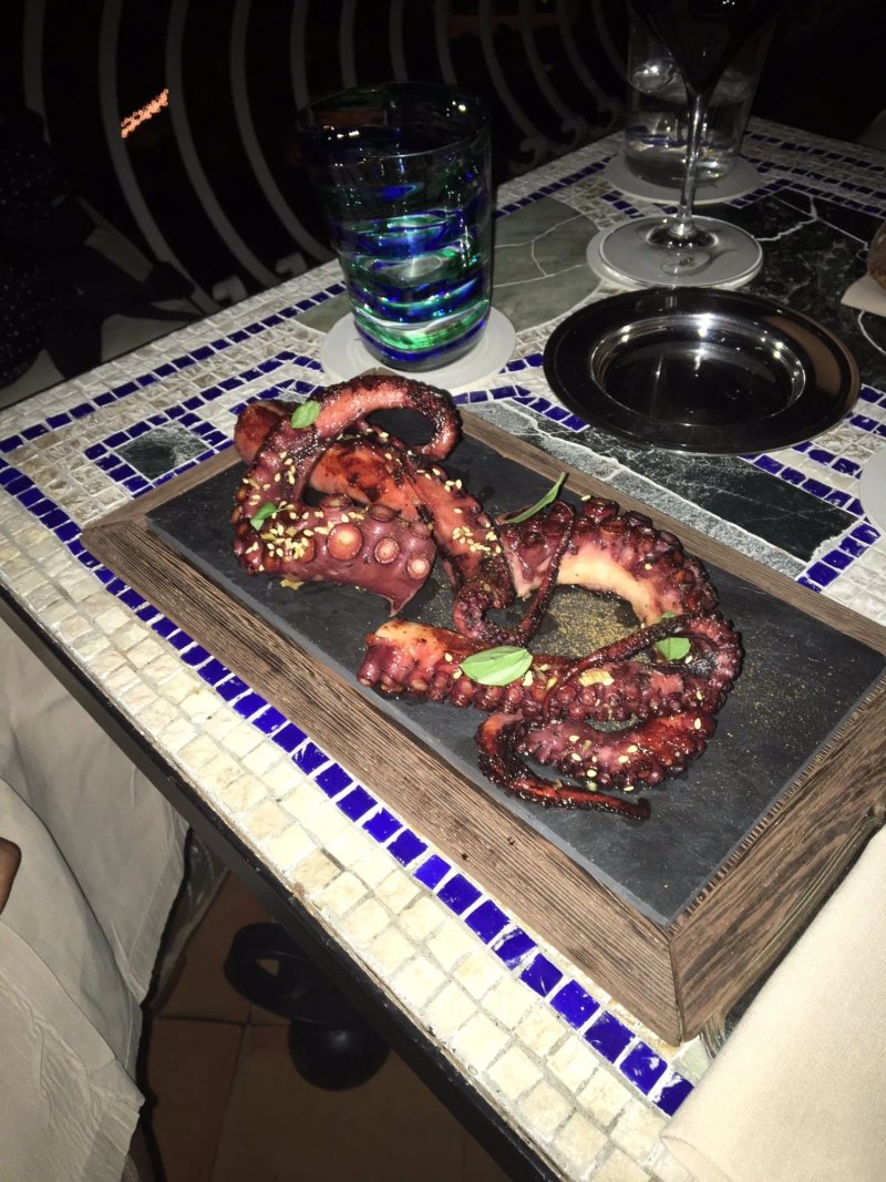 Aldo's Cocktail Bar & Seafood Grill