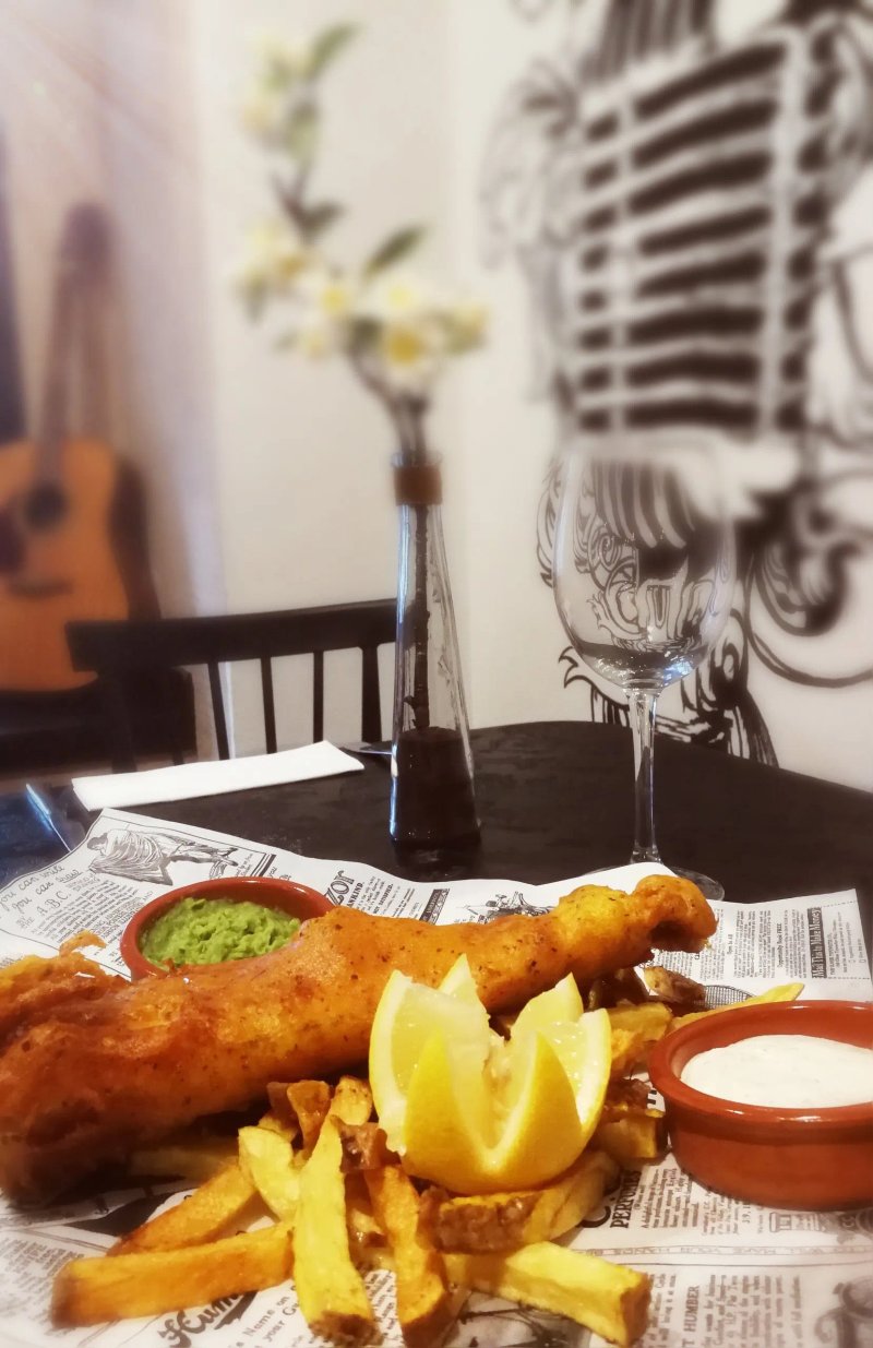 The Hen's Teeth