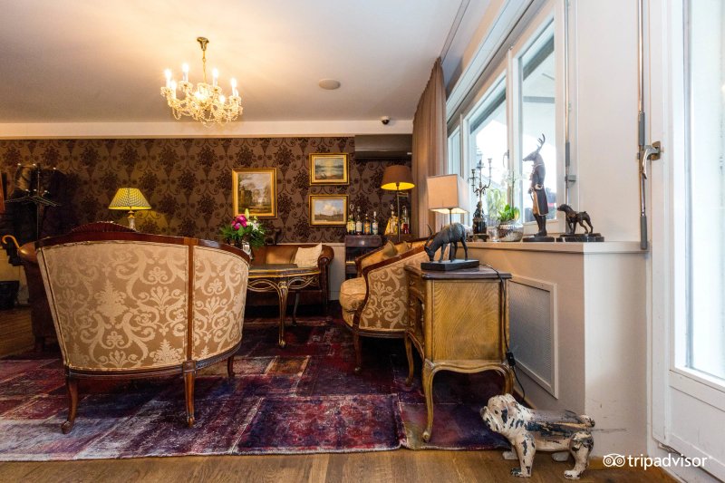 Townhouse Boutique Hotel