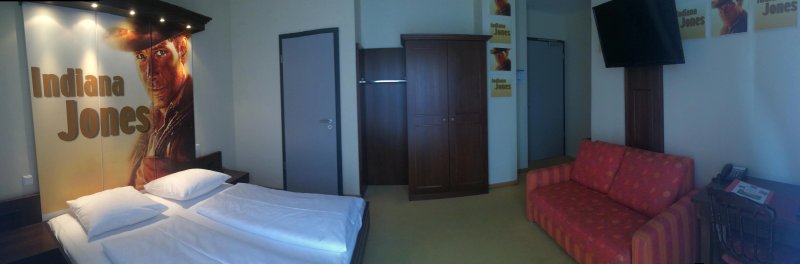 CineHotel Maroni