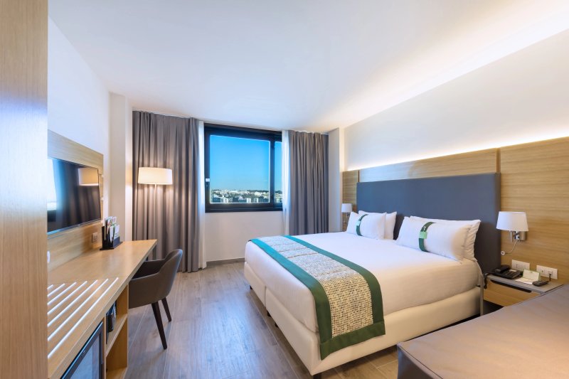 Holiday Inn Naples, an IHG hotel