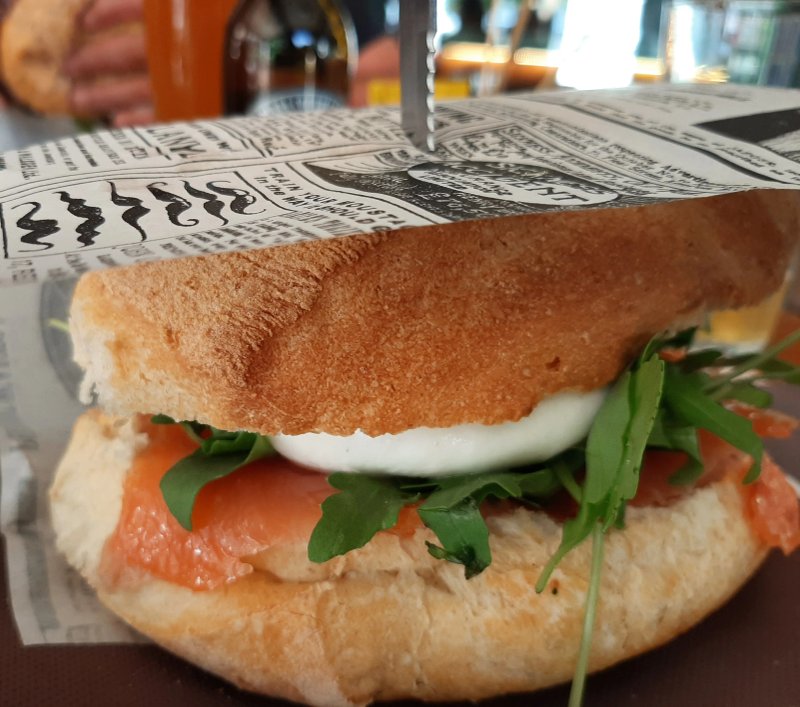 La Luge Beer & Burger Bar