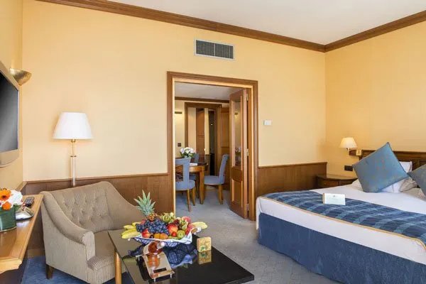 Hotel West End