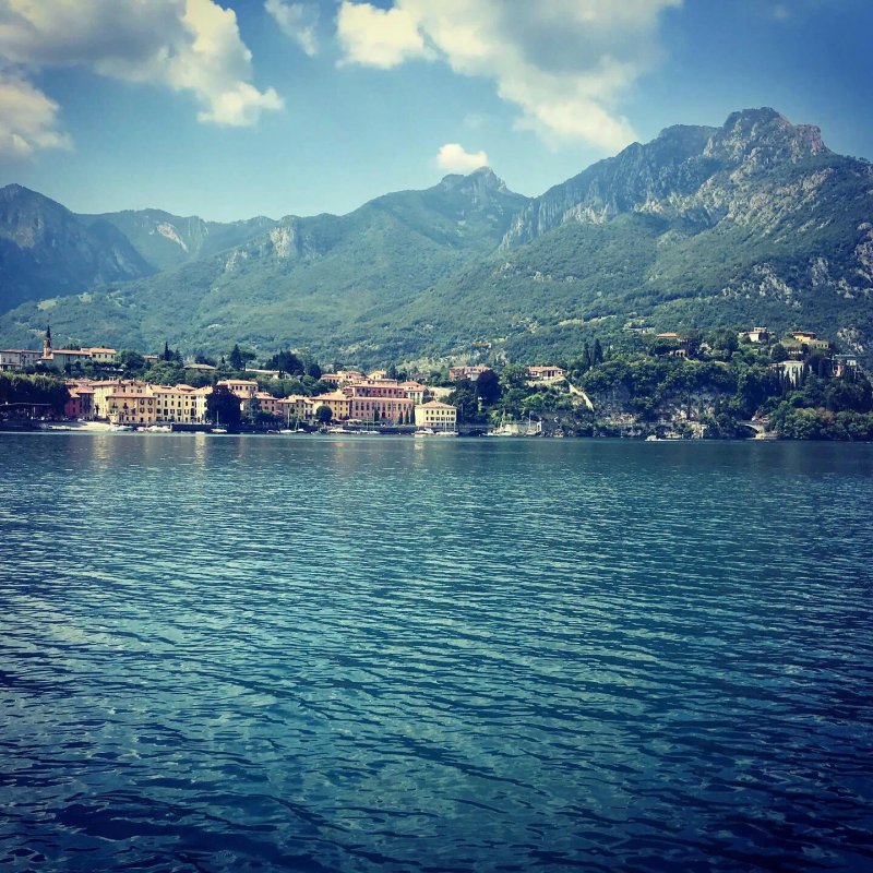 Comolakeboats