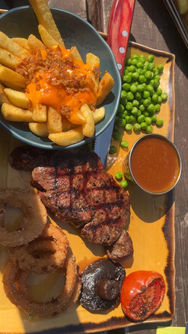 The Bells of Ouzeley Harvester
