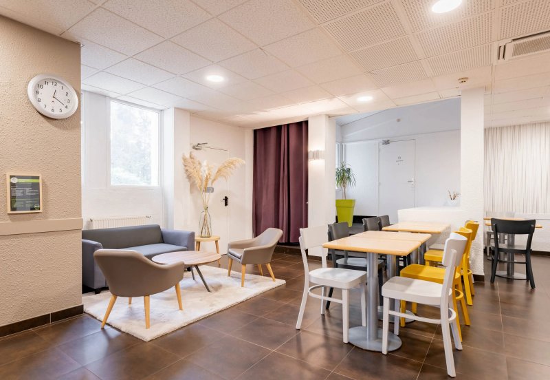 B&B HOTEL Valenciennes Sud