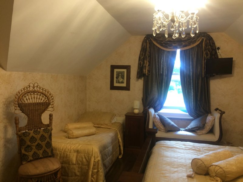 Innisfree House
