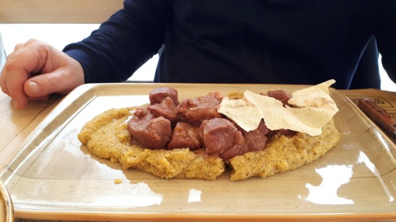 Gola Gourmet Kitchen