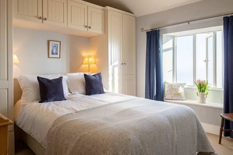Swift Cottage, Blockley - sleeps 4 guests in 2 bedrooms
