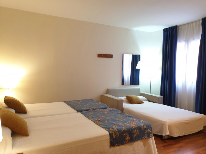 Hotel Suite Camarena Plaza