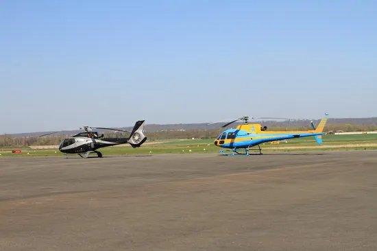 Aviaxess Helicopter and Jet