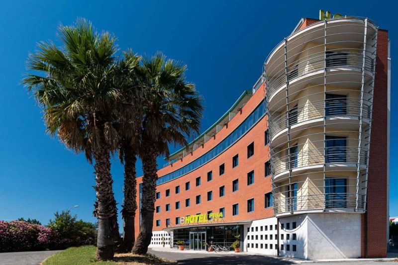 B&b Hotel Pisa Airport