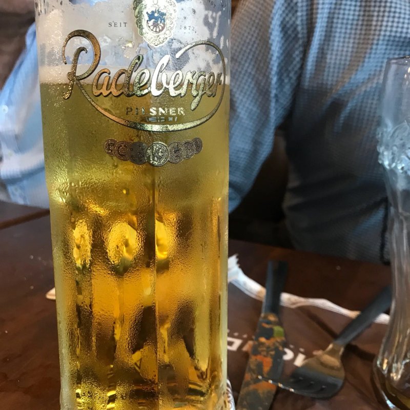 Mondo Bar Cafe
