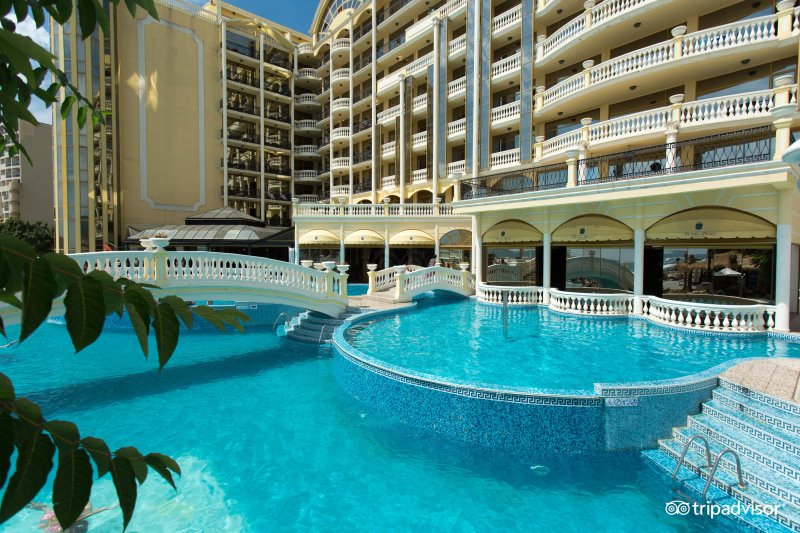 Imperial Palace Hotel