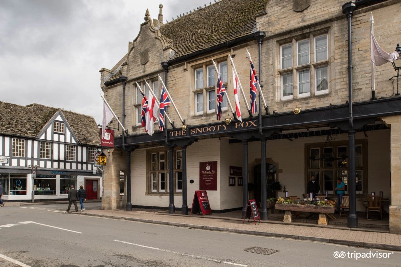 The Snooty Fox Hotel
