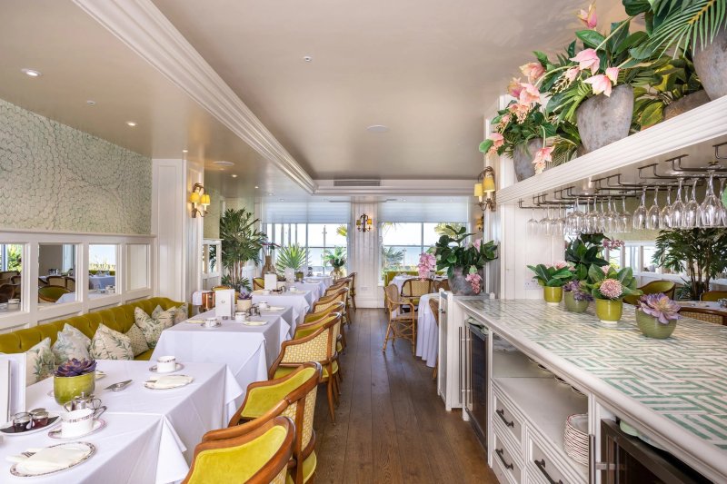Roslin Beach Hotel