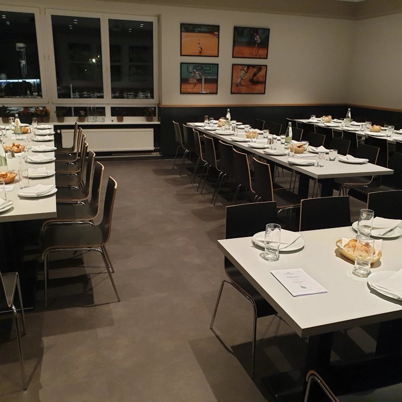 Wirtshaus im Club