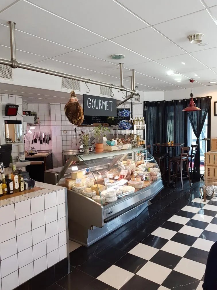 Restaurants & cafés