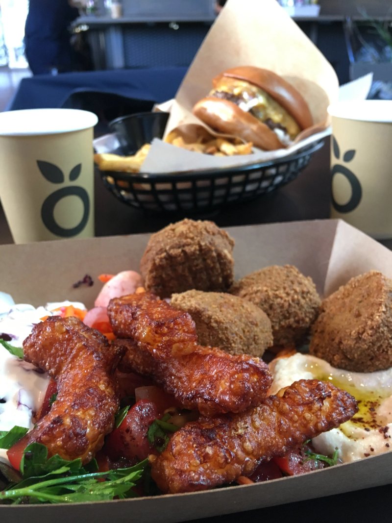 Falafel & Burgers
