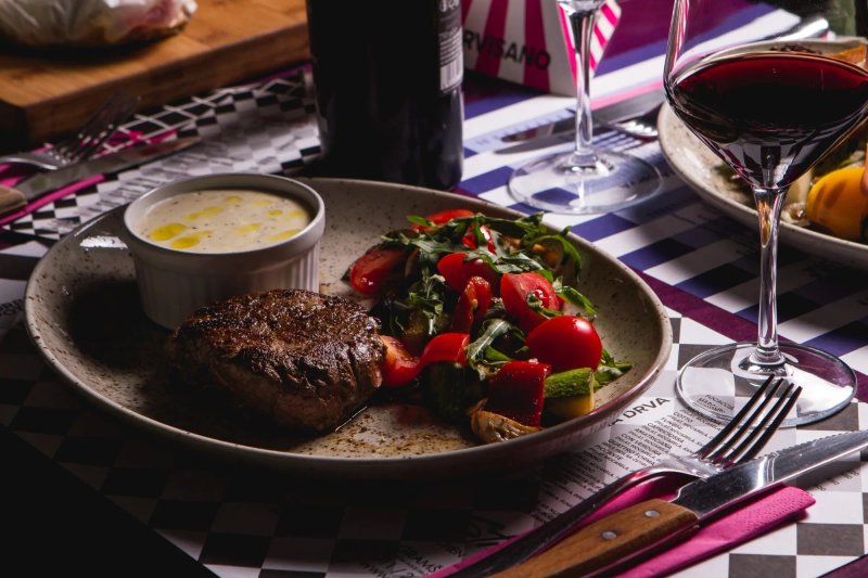 Strada Kitchen and Bar