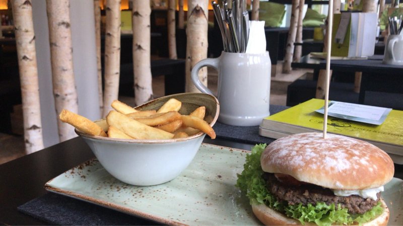 HANS IM GLUECK Burgergrill & Bar