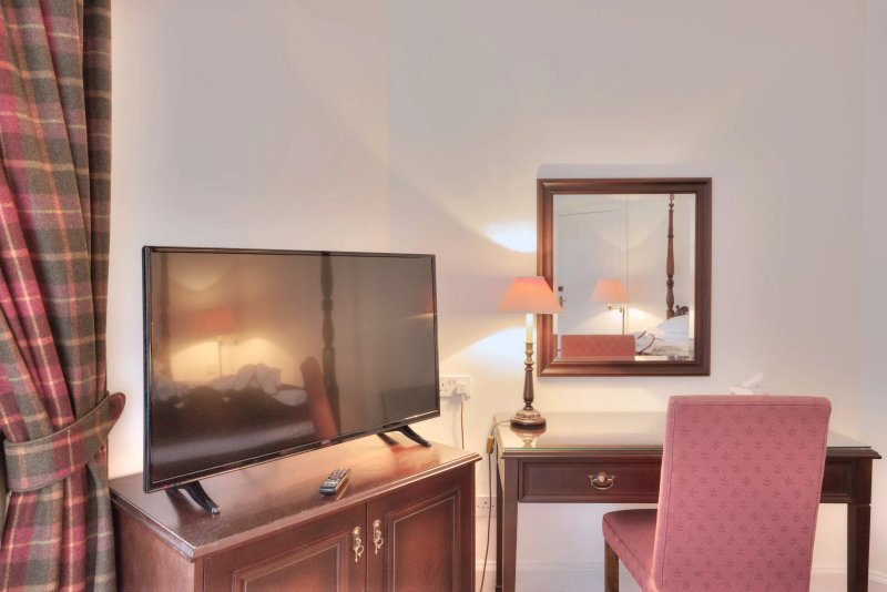Muthu Newton Hotel