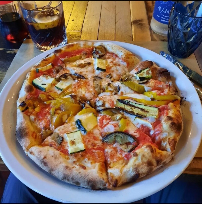 Diciotto 10 Tapas, Pizza, Food & Drink