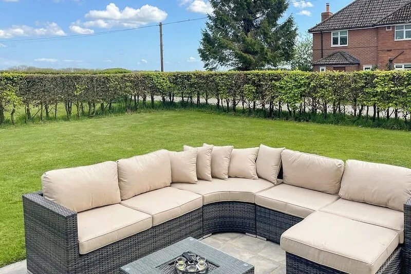 4 bedroom accommodation in Cottam, near Driffield