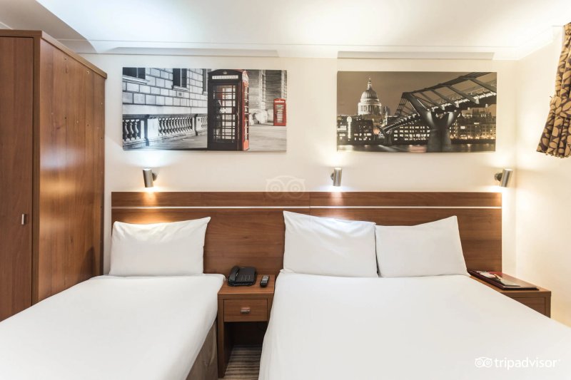 Queens Park Hotel