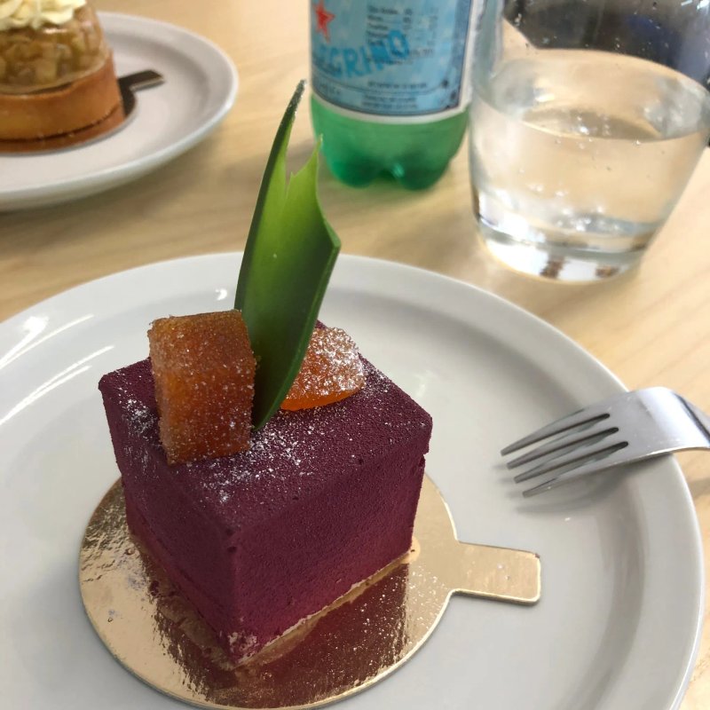 Broken Clock Cafe & Patisserie