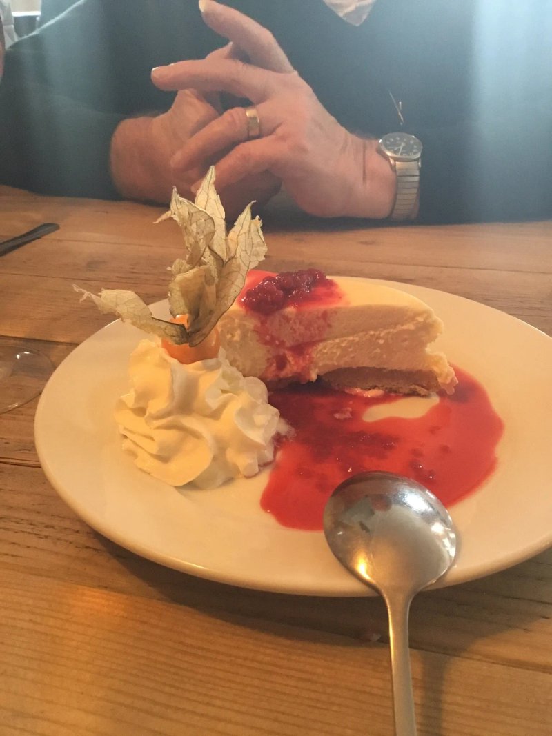 The Three Horseshoes