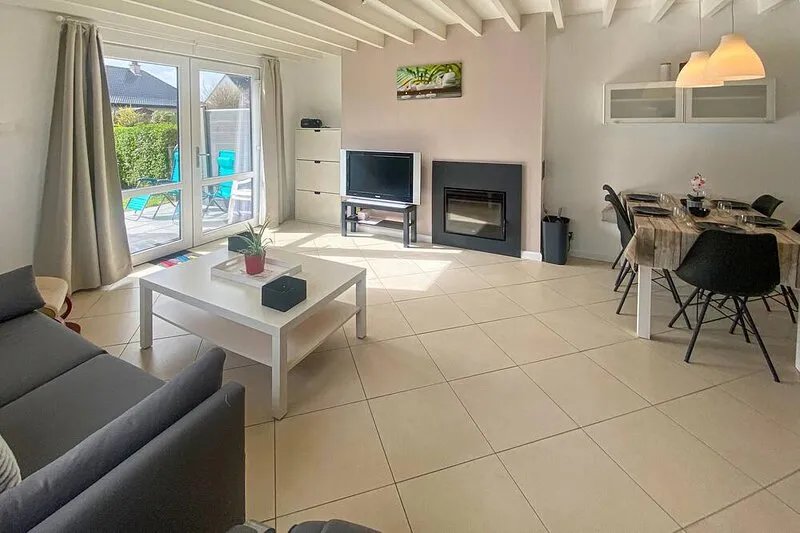 2 bedroom lovely home in Westende