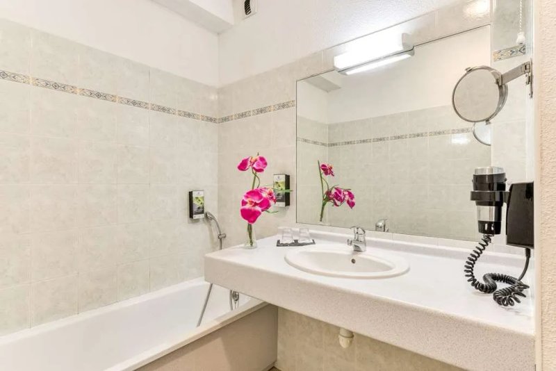 Sure Hotel by Best Western, Beziers, Le Monestie