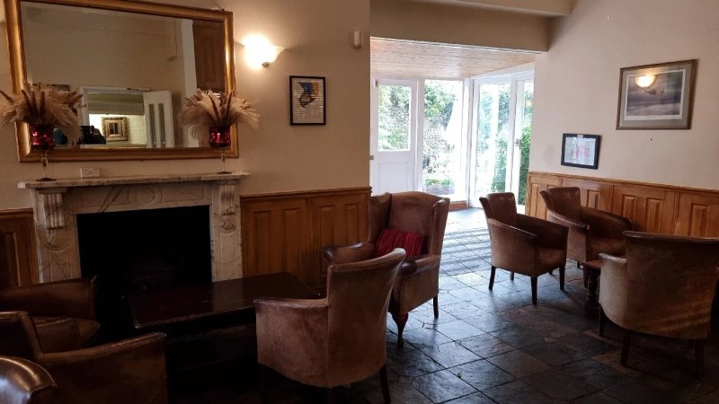 The Crown House Hotel