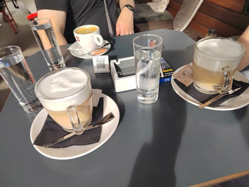 Gledaliska kavarna in restavracija