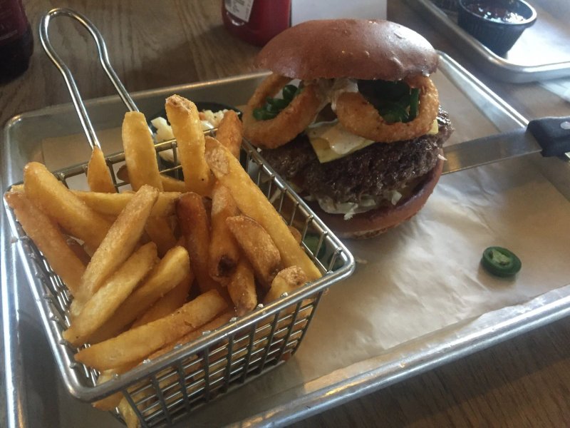 Chicago Bar & Grill