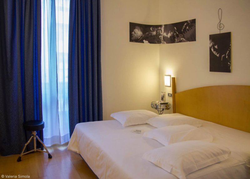 Hotel Franklin Feel The Sound