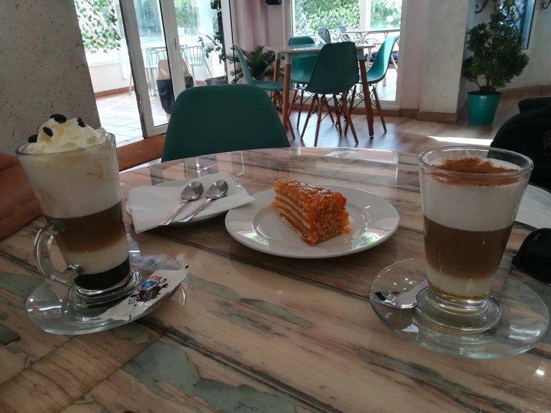 Candy's Cafe
