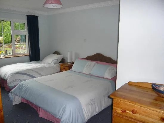 Hollow Stream Bed & Breakfast