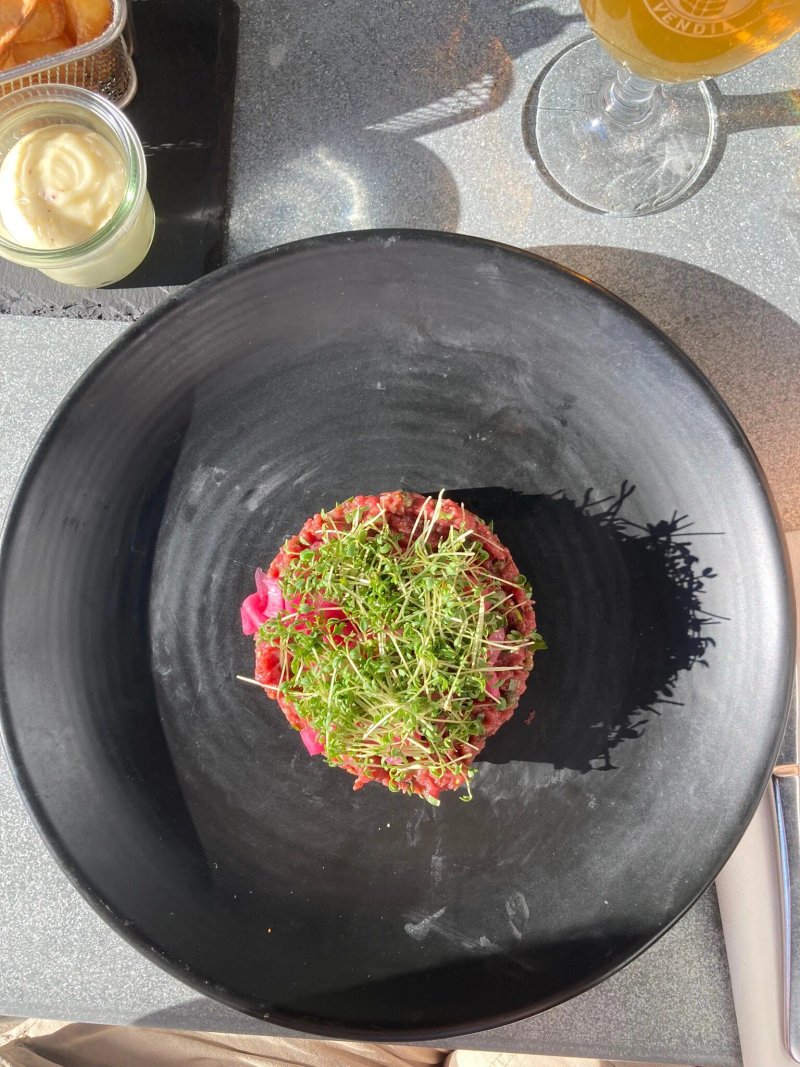Bistro V