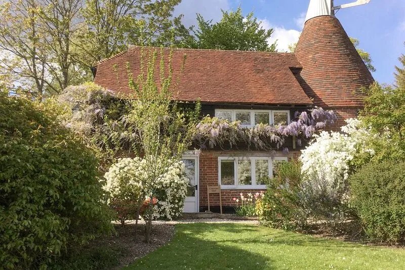 1 bedroom accommodation in Eridge Green, near Tunbridge Wells