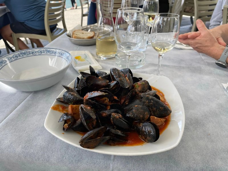 Ristorante La Rondinella da Anna (Spiaggia di San Francesco)