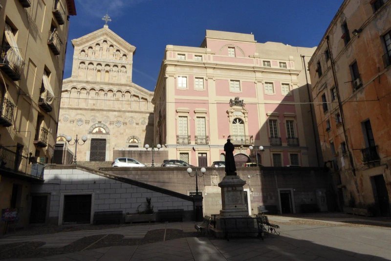 Art House Margine Rosso