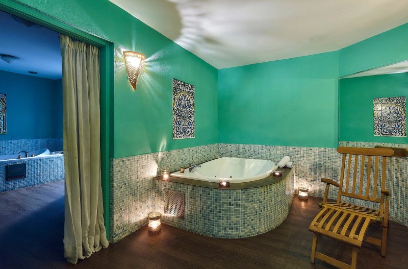 Alexander Beach Hotel & Village Resort